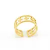 Anillo de Acero Inoxidable Hueco Geométrico de Cruz de Venta Caliente Transfronteriza para Mujeres con Diseño Abierto, Joyería Versátil de Alta Gama de Acero de Titanio