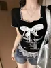 5098 # Camiseta de Manga Corta con Adorno de Encaje y Lazo para Mujer con Escote Cuadrado Fruncido, Corte Ajustado y Copas Integradas
