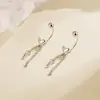 Pendientes de Rosca con Borla en Forma de Corazón, Diseño de Nicho, Sensación de Alta Gama, Estilo Largo, Favorecedores para Caras Redondas, Elegantes y a la Moda para el Uso Diario