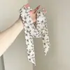 Pañuelo de Seda Rosa de Lunares Suaves Estilo Coreano para Mujer, Único y Llamativo, Elegante Pañuelo Delgado para el Cuello con un Toque de Lujo, Accesorio para el Cabello