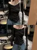 Camiseta Branca de Manga Longa com Gola U Estilo Coreano Protetora do Sol para Mulheres, Adequada para o Outono, Corte Justo, Pura e Elegante, Top Leve e Casual
