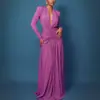Vestido largo brillante estilo europeo y americano, escote en V pronunciado, manga larga, entallado en la cintura, plisado, abertura alta, vestido de noche brillante