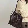 2026 Nova Bolsa Nuvem Elegante e Fashion com Cordão, Bolsa Saco Simples para o Dia a Dia, Bolsa Transversal Versátil Feita à Mão em Crochê