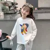 Camiseta de manga longa para meninas, camiseta básica estilosa para meninas, camiseta infantil de algodão puro com desenho, nova blusa para primavera e outono de 2026