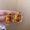 Pendientes de botón geométricos de resina marrón con aceite de gota de aguja plateada, pendientes elegantes retro franceses, pendientes elegantes de lujo ligero, venta al por mayor de fábrica