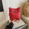 Bolso Cubo de Moda Retro con Patrón de Lichi, Fresco y Dulce, Bolso de Hombro Sencillo, Moderno y Único, Bolso Casual para el Día a Día