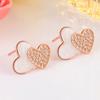 Pendientes de botón Weihua verano nuevo amor corazón blanco asimétrico temperamento de alta calidad simples frescos imitación de concha blanca pendientes de botón