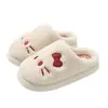 Zapatillas de algodón gruesas 26 de nuevo estilo para mujer, con lindos diseños de dibujos animados, forro de felpa cálido y suelas antideslizantes, perfectas para usar en interiores en invierno