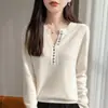 Nuevo suéter de punto de cuello en V con múltiples botones para otoño e invierno, de manga larga, abotonado, color liso, suave y acogedor, diseño elegante, top de capa base
