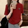 Camiseta básica de cor sólida com manga curta para mulheres, consciente do design, moderna, estilosa, top que rejuvenesce, gola redonda, camada base, primavera e verão, ins feminino