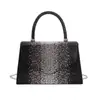 Yue Zi 2026 Outono Inicial Nova Moda Bolsa de Mão Totalmente Cravejada Design Elegante de Bolsa de Festa para Senhora Bolsa de Ombro