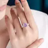 Anel Seiko Inlaid Ice Flower Cut Ash Zircônio Simples Versátil Quadrado Rosa Seco Cor Diamante de Alto Carbono Anel Tesouro para Mulheres