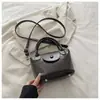 Bolso Retro Estilo Coreano 2026 Nuevo Modelo Versátil Transfronterizo Moda Bolso Cruzado de Hombro para Viajero Bolso Cuadrado Pequeño de Gama Alta