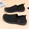 Comercio Exterior 2025 Nuevo Llegada Zapatos de Tela para Mujer Primavera y Otoño Zapatos Casuales Zapatos de Tejido Volador Versátiles Slip-on Antideslizantes Transpirables Zapatos para Madre