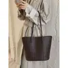 Bolso de mano con patrón tejido para mujer 2026 nuevo de moda verano retro para ir al trabajo bolso de hombro único bolso cubo de gran capacidad bolso tote
