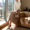 Falda de retazos romántica de terciopelo y malla para mujer, diseño de nicho estilo francés, otoño e invierno, falda plisada de color liso de cintura alta