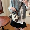 Bolso de almohada portátil de alta gama para mujer 2025 nueva moda retro bandolera de hombro para ir al trabajo cuero suave bandolera tipo boliche