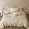 Bordado floral tridimensional estilo francês, mistura casual e rústica de algodão e linho, conjunto de cama de quatro peças feminino com fronhas de renda