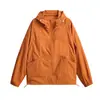 Nova Marca de Moda Roupa de Proteção Solar para Casal Leve Respirável Proteção UV Roupa para Pele Cor Sólida Camisa com Capuz para Proteção Solar ao Ar Livre