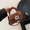 Bolsa de estilo high-end feminina 2024 outono novo brilhante crocodilo bolsa para todos os jogos casual ombro crossbody pequeno quadrado bolsa