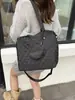 Bolso de Mano de Cuadros de Moda para Mujer 2025 Nuevo Bolso de Hombro Cruzado de Gran Capacidad para Viajar Debajo del Brazo