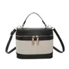 Bolso de Verano Casual Simple para Mujer 2025 Nuevo Bolso de Mano Vintage Diseño de Nicho Moda Tendencia Bolso de Hombro Cruzado