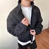 Fitcheck Preto Jaqueta Curta Masculina Primavera e Outono Estilo Americano Gola Alta Terno de Baseball Senso Avançado Ombreira Jaqueta Bomber