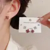 Moda Otoño e Invierno Pendientes de Botón Sencillos de Circonita Pétalo Tres Piezas Exquisitos de Lujo Ligero Diseño Suave Versátil Pendientes para Mujer