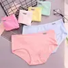 Shorts Jeans Feminino 2019 Novo Verão Popular na Internet Moda Tamanho Grande Solto Rasgado Cintura Alta Emagrecedor Jeans Hot Pants Variedade