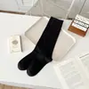 Calcetines de canalé a rayas rojas de angora para mujer, otoño e invierno, color liso, sencillos, versátiles, estilo japonés, calcetines largos de algodón
