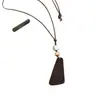 Nuevo Collar Colgante de Resina Estilo Étnico Chino Marrón Retro para Mujer Lanyard Cadena de Clavícula Accesorios Nuevo Estilo 2026