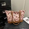 Bolsa feminina 2026 primavera nova bolsa de compras, grande capacidade, estampa de cereja, bolsa tote moderna e simples, bolsa de mão