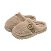 Pantuflas de Algodón para Mujer 2026 Nuevas Simples para el Hogar de Interior Antideslizantes Cálidas Suela Suave de Moda Cómodas Pantuflas de Algodón Antideslizantes