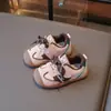 Sapatos para Bebê Menino e Criança Pequena 2025 Nova Coleção Primavera e Outono Tênis Esportivo para Bebê Menina Funcional para Exterior Sapatos de Pai