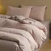 Juego de cuatro piezas de algodón puro cepillado de lujo ligero para otoño e invierno, juego de ropa de cama de tres piezas de color liso bicolor de algodón cálido y grueso