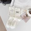 Calcetines de Algodón Sin Costuras de Longitud Media con Bordado de Cachorro de Dibujos Animados de Color Sólido, Estilo Japonés, Novedad Otoño e Invierno, Calcetines para Mujer Estilo Coreano al por Mayor