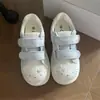 Lindo diseño de gatito bordado, zapatillas blancas para mujer con correas de velcro, nueva colección de otoño 2026, transpirables, antideslizantes y de suela gruesa, calzado deportivo