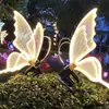 Iluminación cultural y turística: Luces de mariposa dinámicas e iluminadas para parques y céspedes exteriores, con diseños realistas de mariposas e insectos