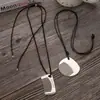 Collar Colgante de Peine Pequeño Mismo Estilo de Blogger Coreana con Cordón Negro Ajustable Cadena para Suéter, Accesorio de Lujo Ligero y de Alta Gama