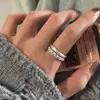 Anillo Trenzado Mate de Doble Capa para Mujer, Simple, Moderno y Versátil, Anillo Abierto, Diseño de Nicho Anillo para Dedo Índice