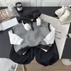 Popular Conjunto de 3 Peças para Crianças Outono 2025 Nova Moda Colete com Capuz Casual Estilo Coreano Top e Leggings