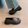 Zapatos de cuero estilo JK para mujer, nuevo modelo de otoño 2026, mocasines sencillos sin cordones con suelas gruesas y puntas redondas, adecuados para combinar con faldas