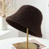 Sombrero de pescador cálido de invierno para mujer, popular en línea, sombrero de cubo de felpa que cubre la cara, negro, hace que la cara se vea más pequeña