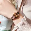 Reloj de Moda Estilo Europeo Lujo Ligero para Mujer Mismo Estilo de TikTok Reloj Impermeable para Mujer Diseño de Nicho Reloj de Cuarzo de Alto Sentido para Mujer