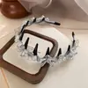 Diadema de Peine de Dientes de Onda con Pedrería de Temperamento de Lujo Ligero para Mujeres Modelo 2026 Peine de Presión de Gama Alta Antideslizante Accesorios para el Cabello