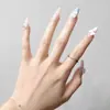 Linda Arte de Uñas 3D Hecho a Mano de Hello Kitty con Lazos y Cuentas de Colores para un Look Femenino