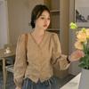 Camisa Corta con Cordón de Diseño Niche 2022 Primavera Nueva Elegante Chic Francés Cuello en V Manga Abullonada Top
