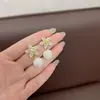 Pendientes de Flor de Perla Súper Brillantes con Diamantes Completos Estilo Vacacional de Moda Exquisitos Elegantes de Nicho para Mujer