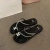 Sandalias de playa planas populares de verano para exteriores con pedrería, chanclas elegantes y versátiles de estilo coreano para mujer