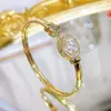 Pulsera Minimalista Exclusiva Transfronteriza de Zirconia Chapada en Oro de 18K Brazalete de Cristal Geométrico Abierto Ajustable Joyería